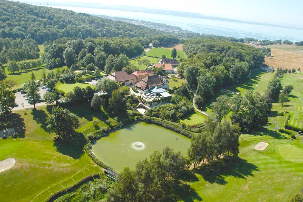 Clubhaus Golf Neuchâtel aerial